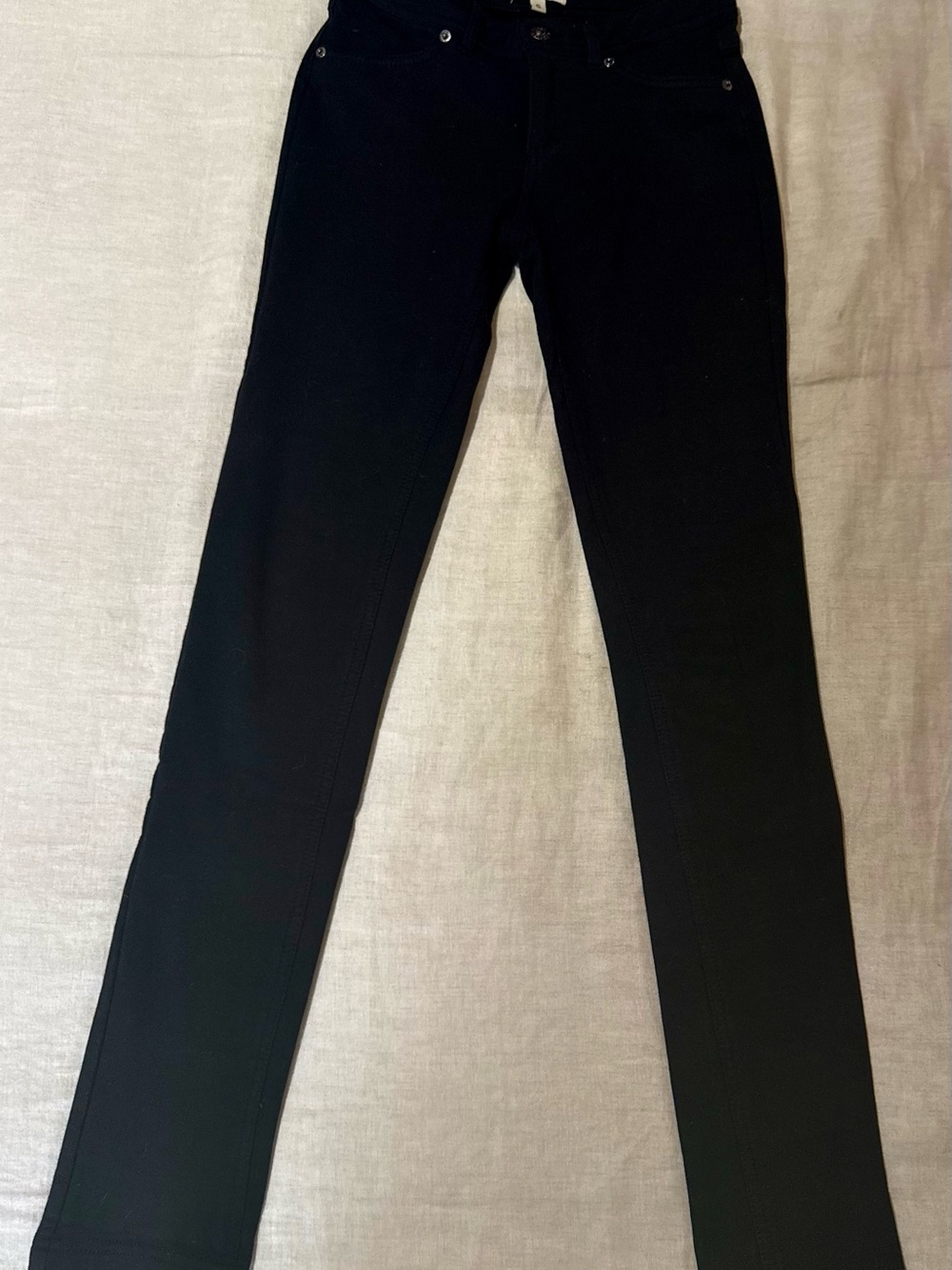 Women's Black Skinny Jeans — Sleek Slim Leg